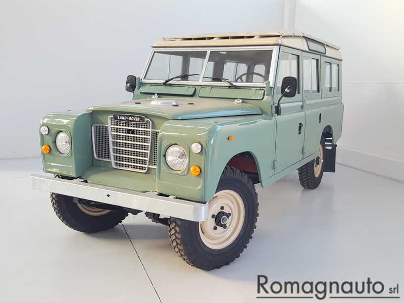 LAND ROVER - Defender - 109 SW 2.2D