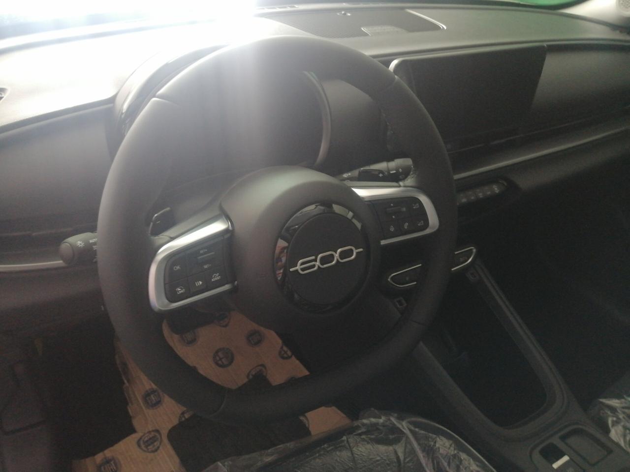 Fiat 600 Hybrid 110 CV DCT MHEV