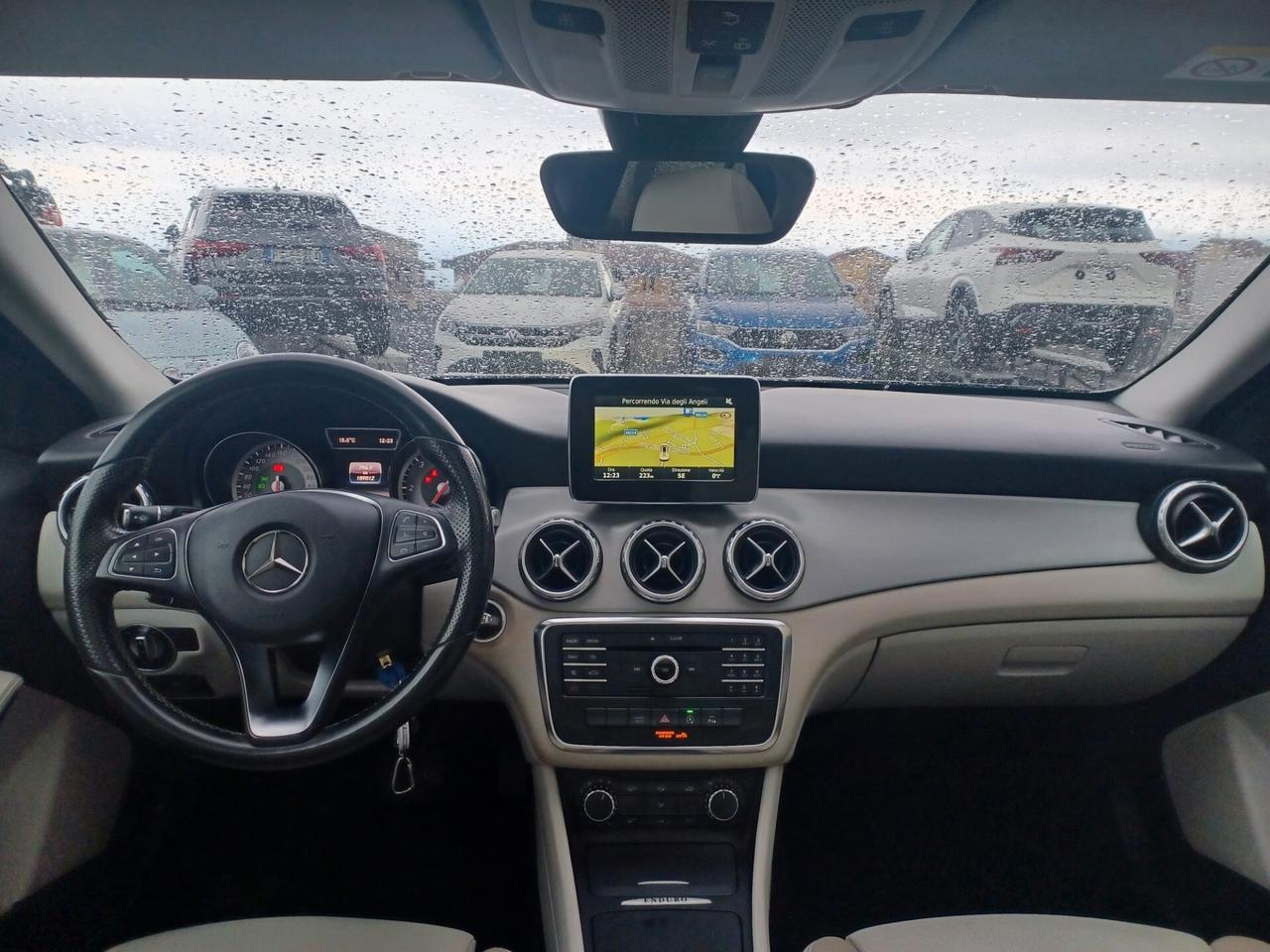 Mercedes-benz GLA 200 d Automatic Premium