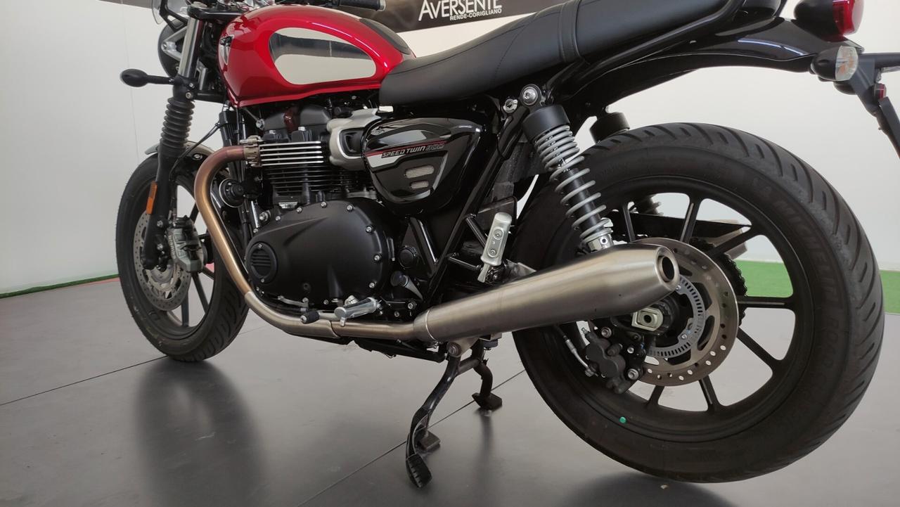 Triumph Speed Twin 900 CHROME EDITION