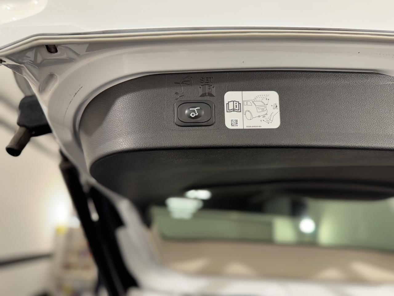 Ford Kuga 1.5 TDCI 120 CV S&S 2WD Powershift Titanium