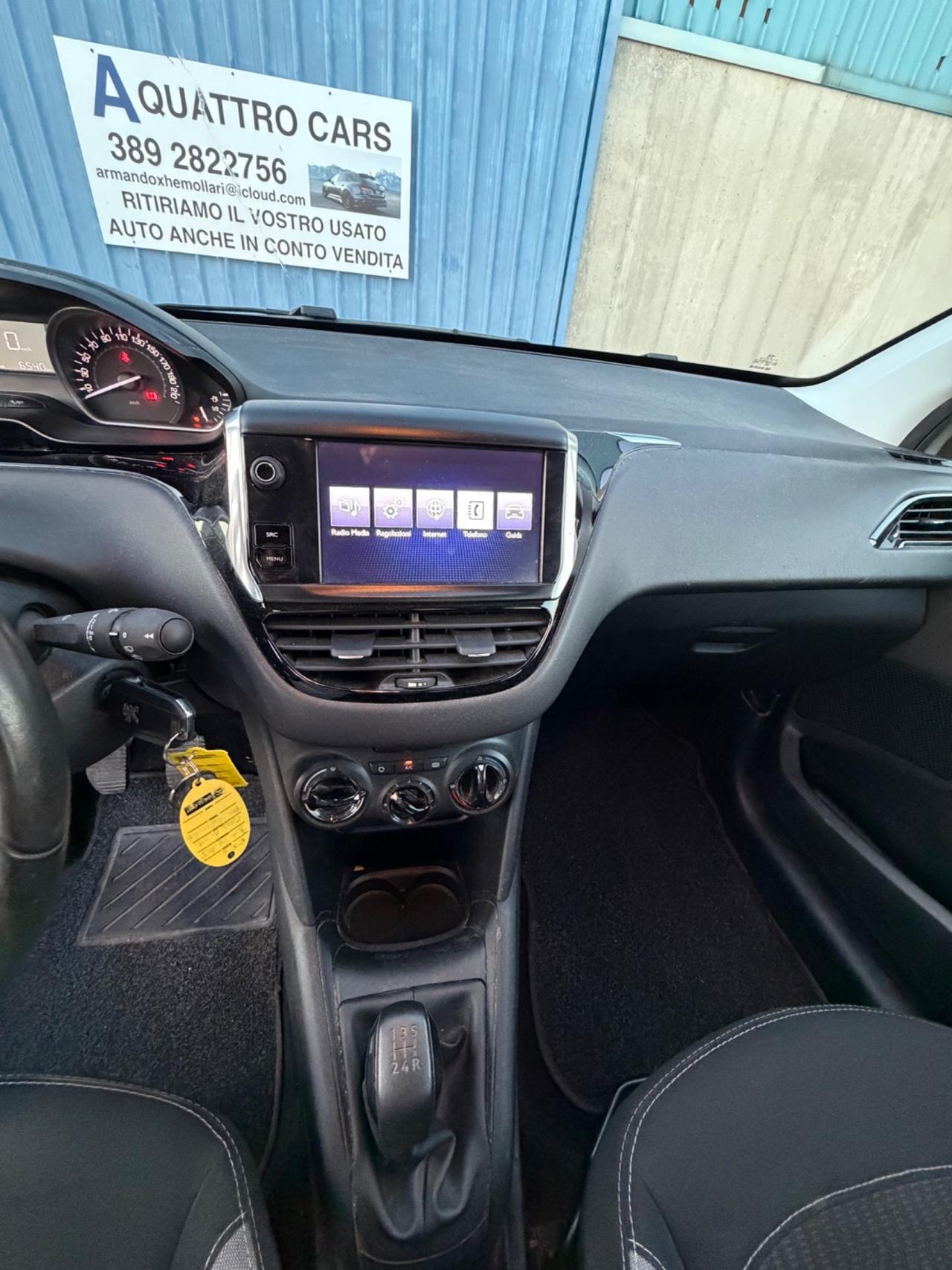 Peugeot 208 PureTech 82 5 porte Allure