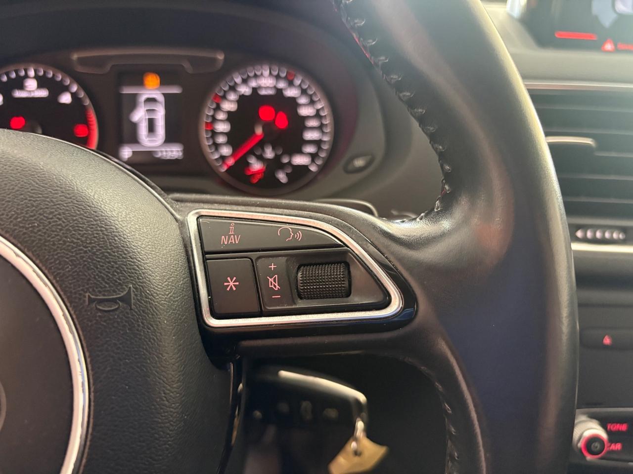 Audi Q3 2.0 TDI 120 CV Sport permuta e finanziamenti