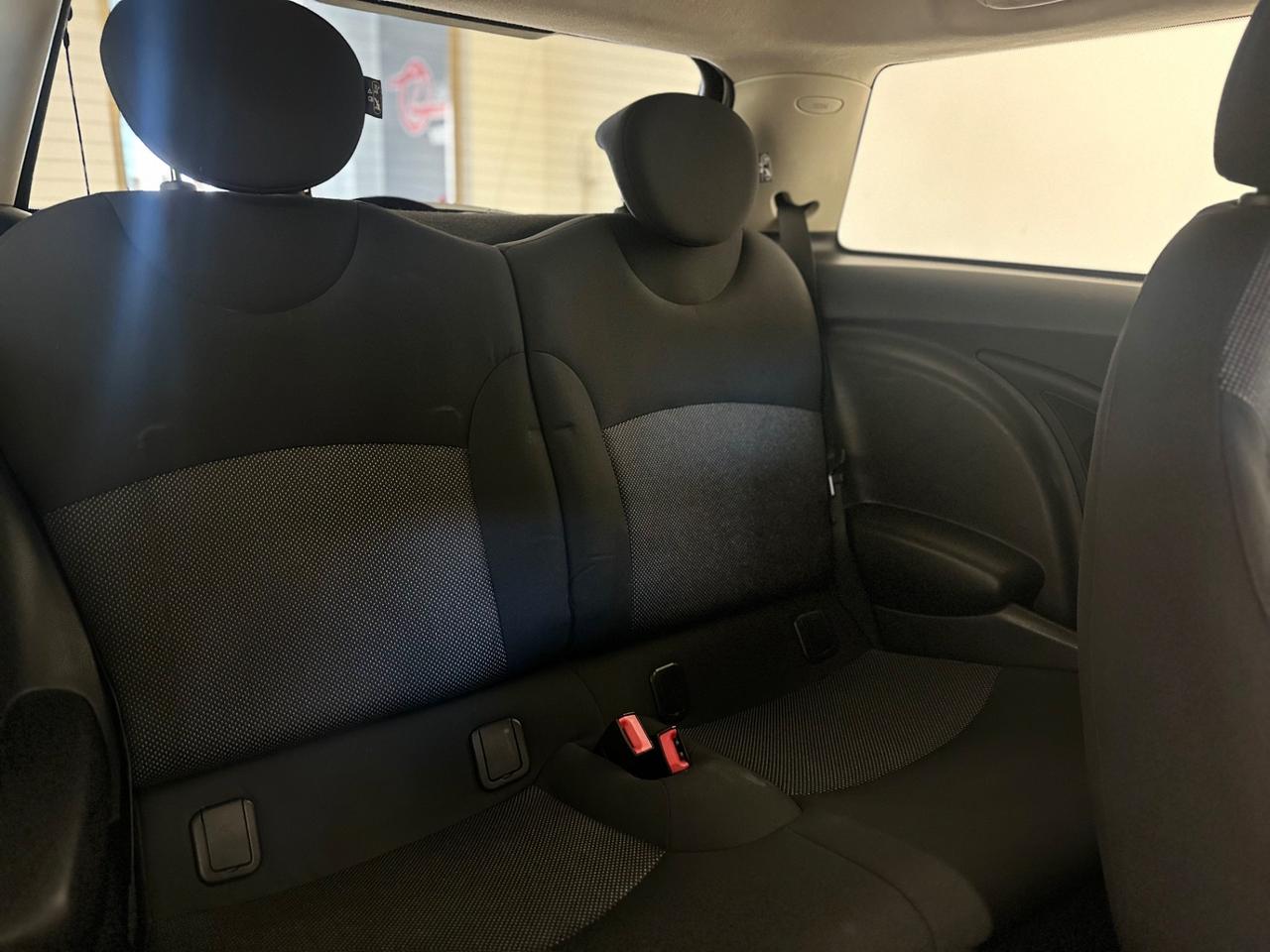 Mini 1.6 16V Cooper D NEOPATENTATI