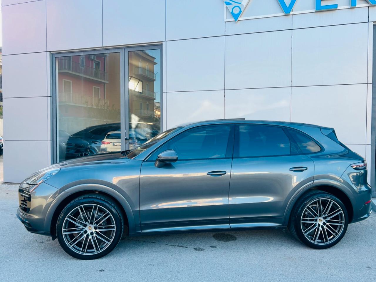 Porsche Cayenne 3.0 tiptronic possibilità noleggio no scoring