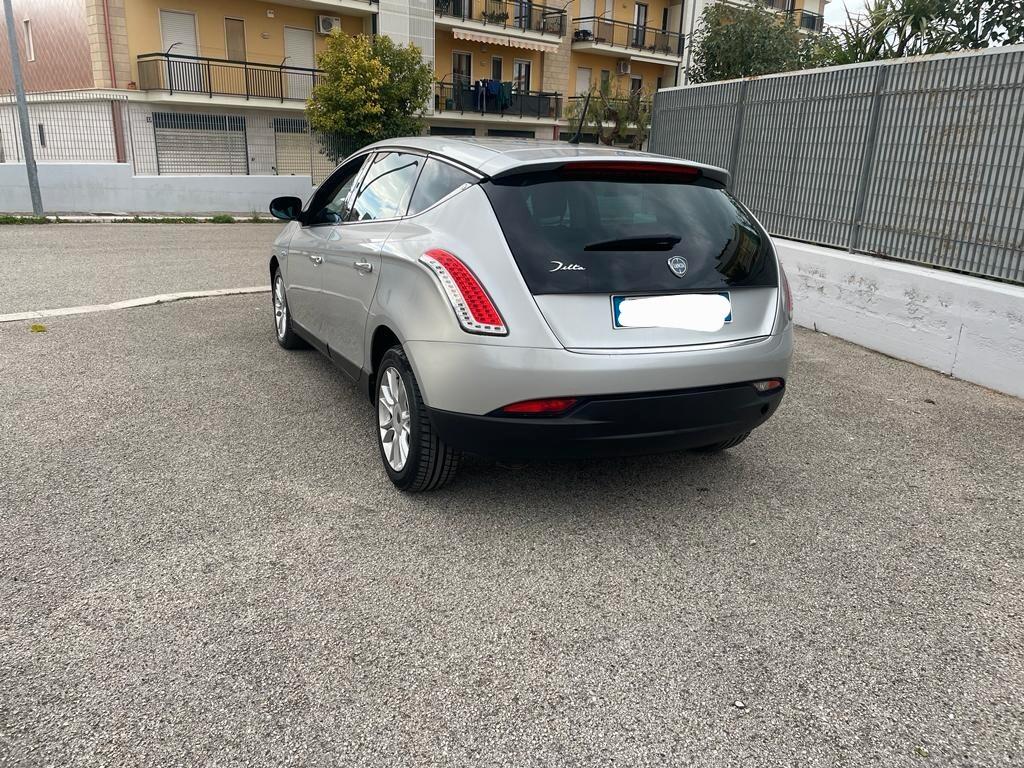 Lancia Delta 1.6 MJT DPF Gold