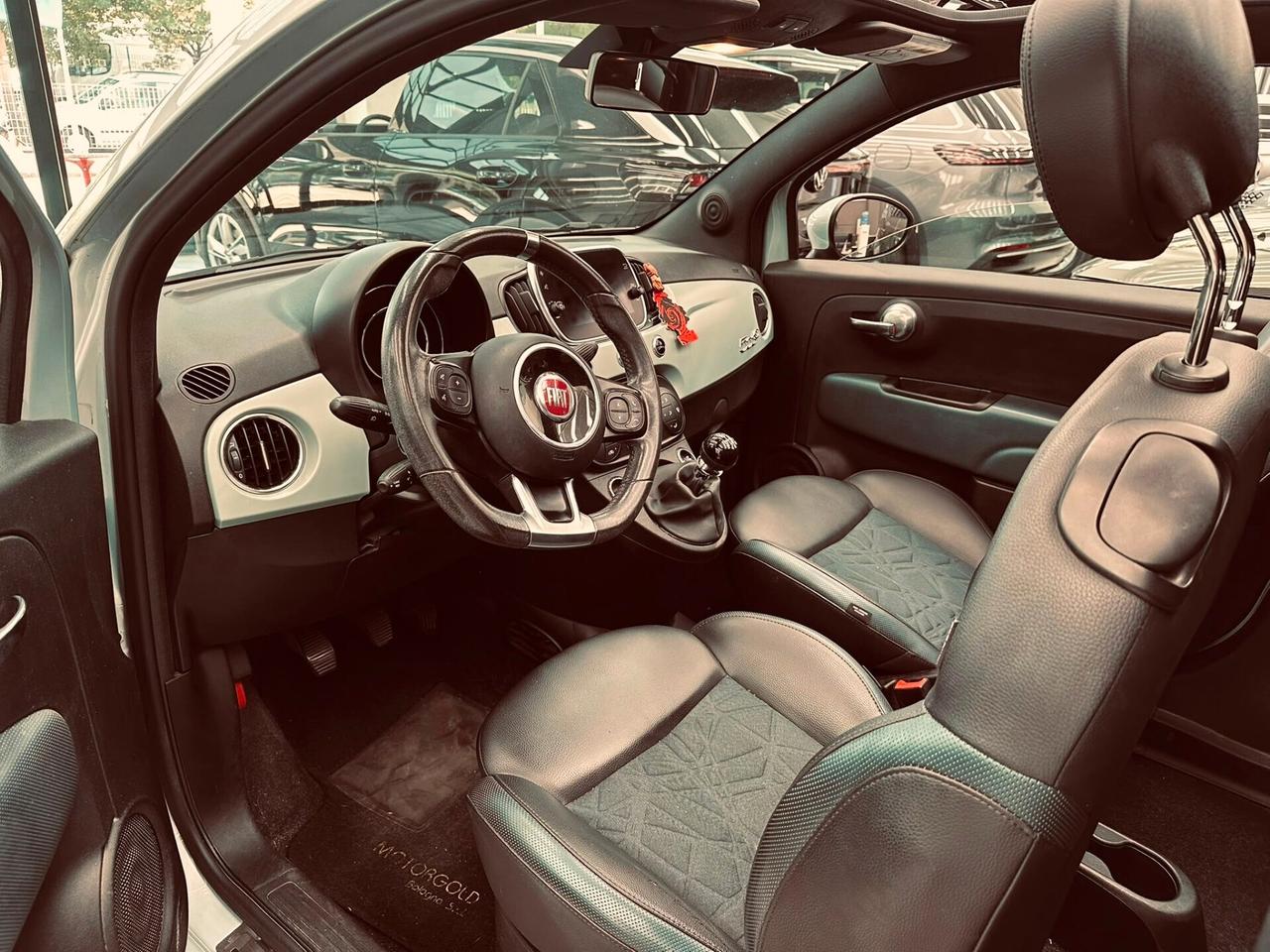 Fiat 500 C 1.0 Hybrid Launch Edition