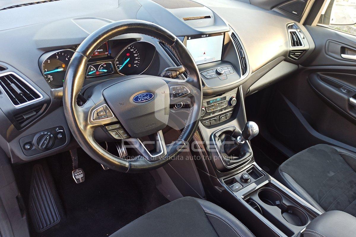 FORD Kuga 2.0 TDCI 150 CV S&S 2WD ST-Line