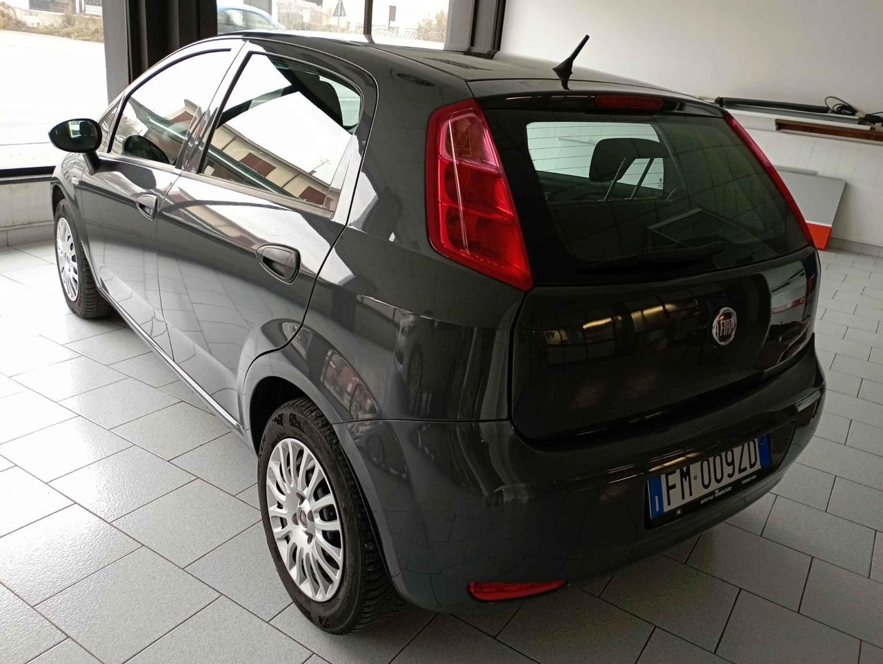 Fiat Punto 1.3 MJT II S&S 95 CV 5 porte Street