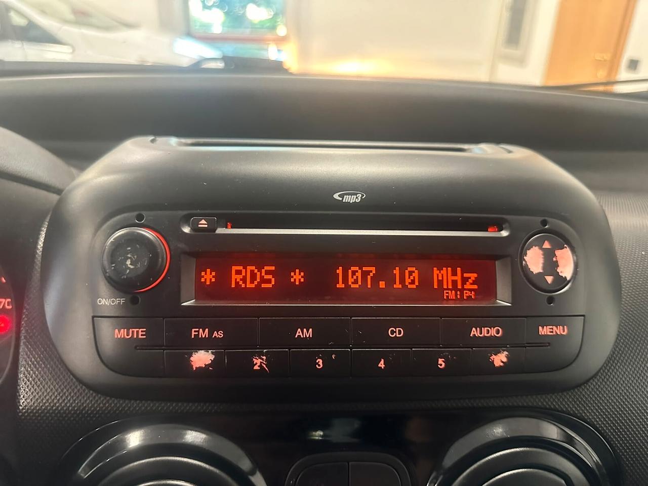 Fiat Qubo 1.3 MJT 95 CV Trekking