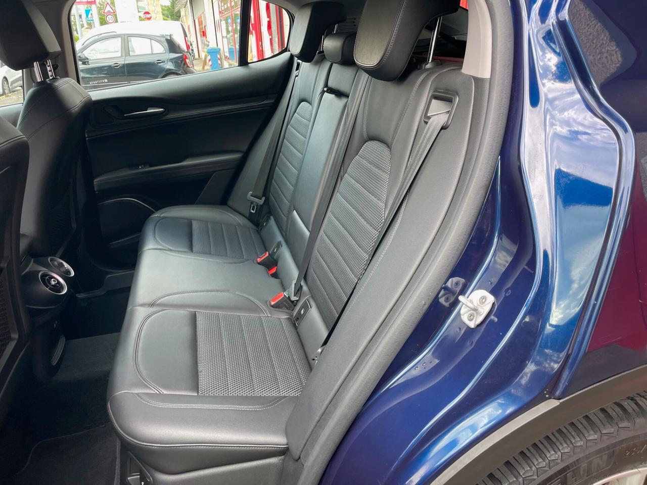 Alfa Romeo Stelvio 2.2 Q4 autom . GARANZIA PEMUTE