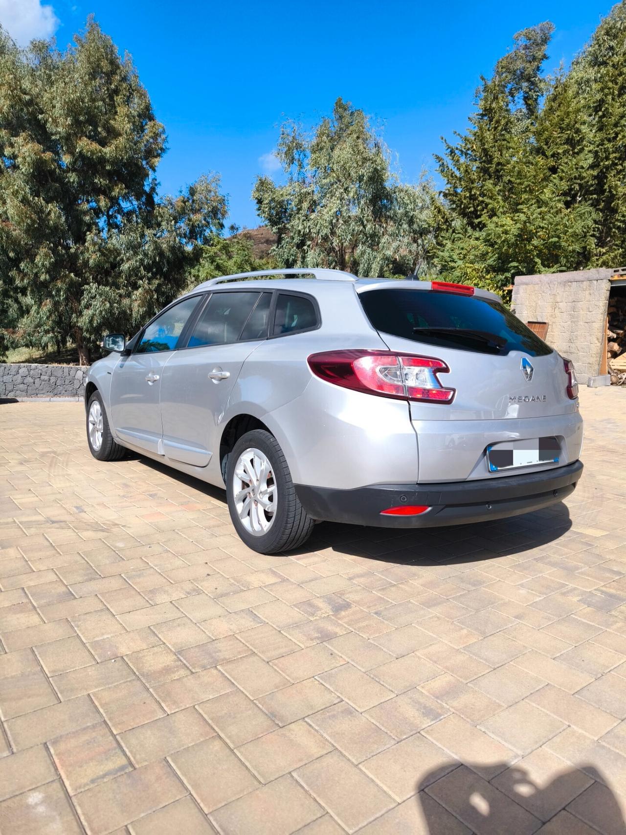 Renault Mégane 1.5 dCi 110CV EDC SporTour Limited