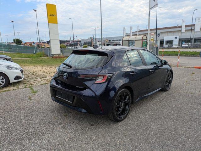 TOYOTA Corolla 1.8 Hybrid Black Edition