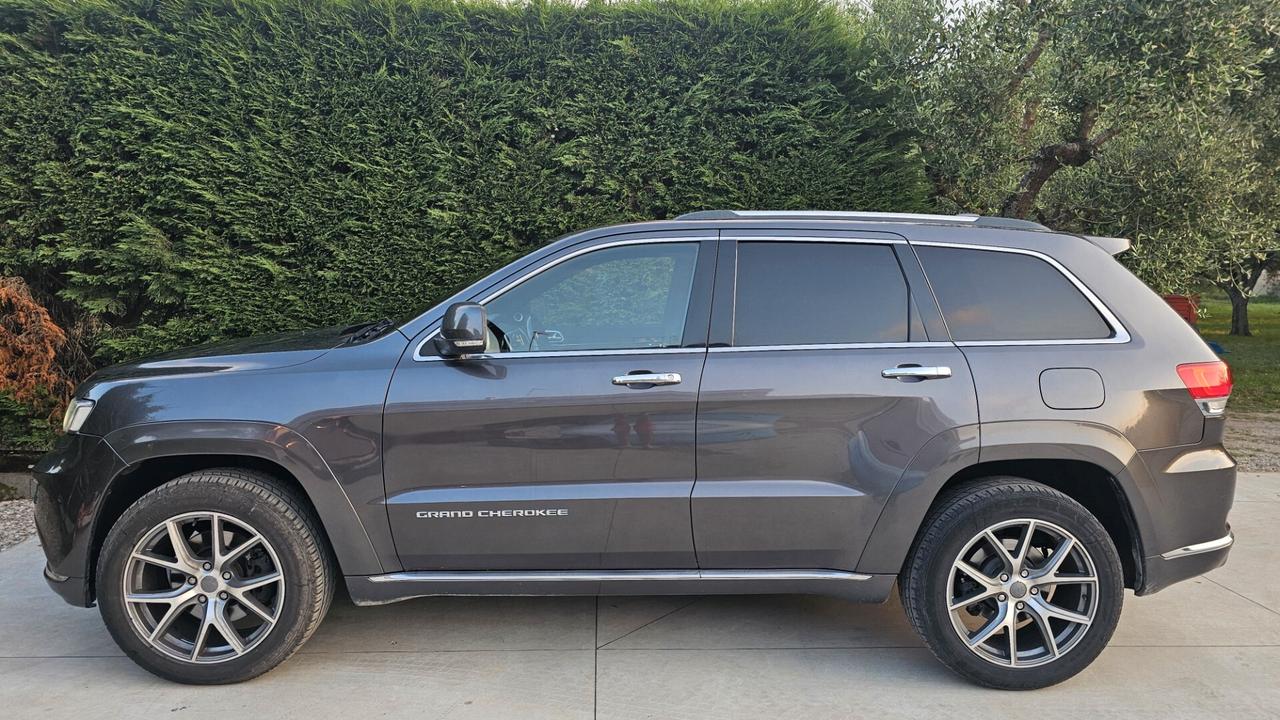 Jeep Grand Cherokee 3.0 V6 CRD 250 CV Multijet II Summit