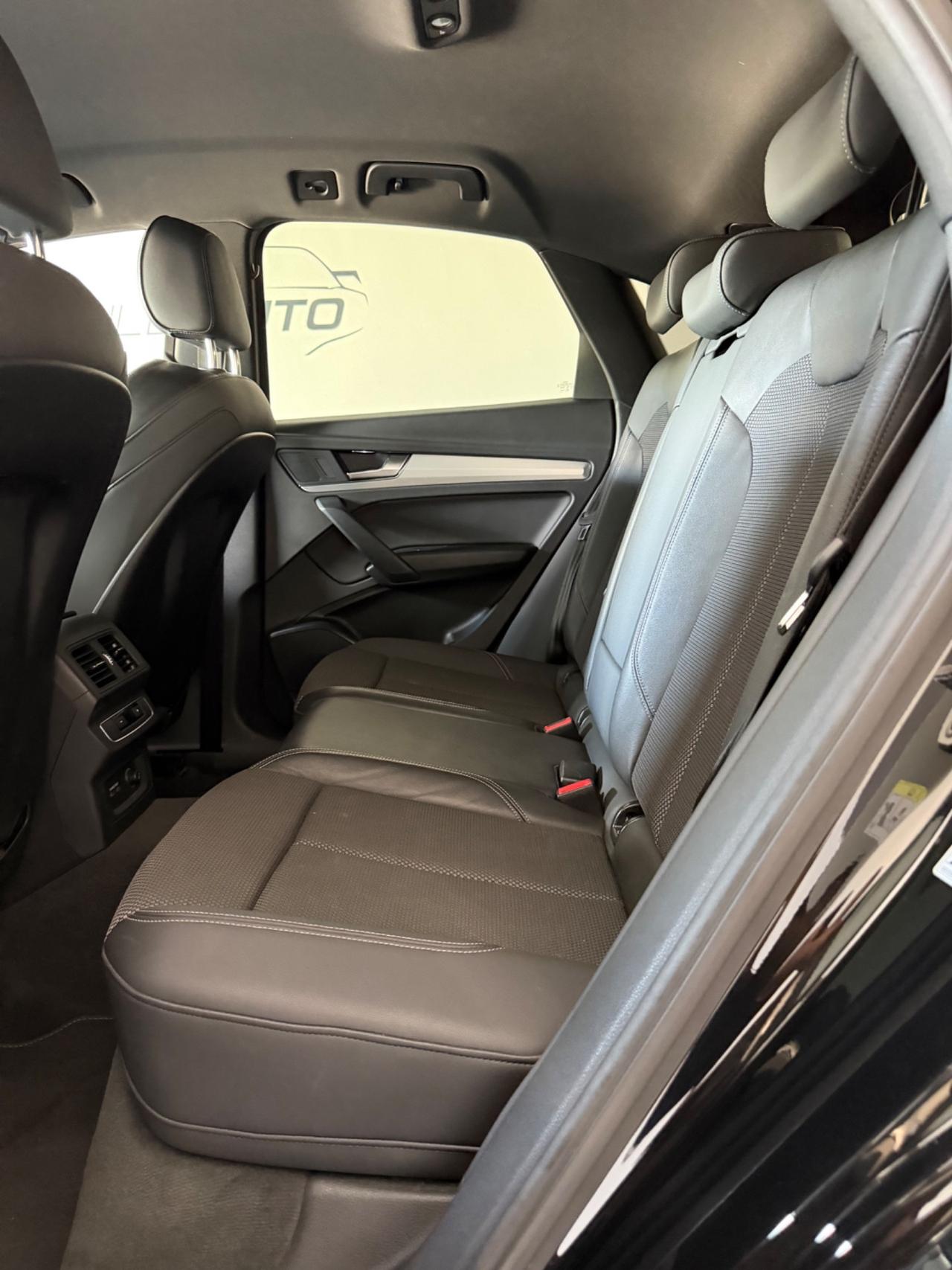 Audi Q5 Sportback 40 2.0 Tdi 204CV SLINE quattro