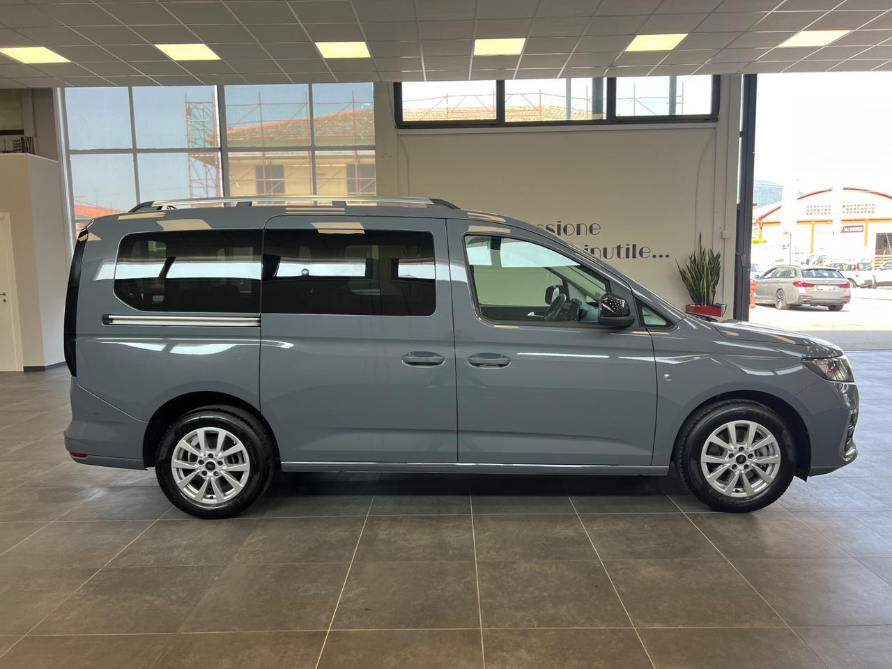 Ford Tourneo Connect Grand Tourneo Connect 7 posti 2.0 EcoBlue 122 CV Powershift Titanium