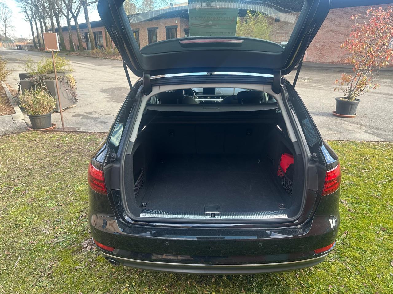 Audi A4 Avant 35 2.0 tdi 150cv s-tronic