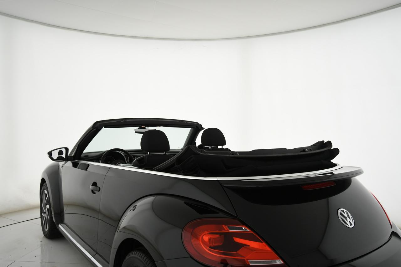 VOLKSWAGEN Maggiolino Cabrio 1.2 tsi Design 105cv DSG+APP CONNECT+C17"