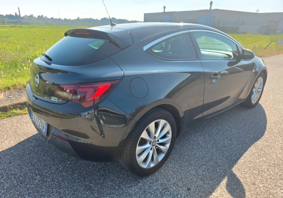 Opel Astra GTC 1.7 CDTI 110CV S&S 3 porte Cosmo