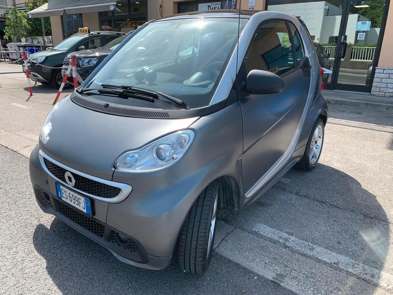 Smart ForTwo 1000 52 kW MHD coupé passion