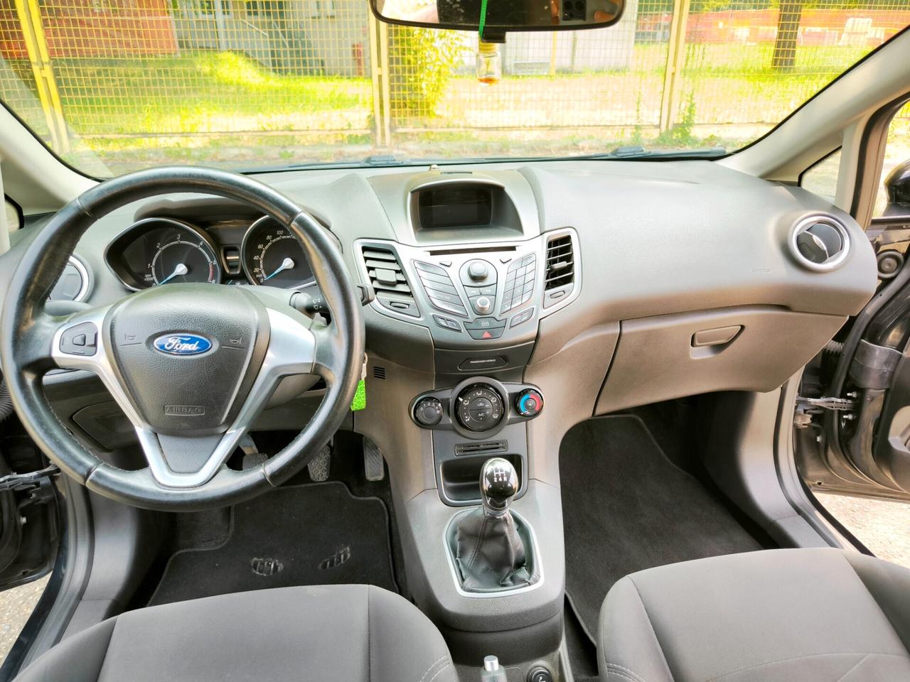 Ford Fiesta 1.5 TDCi 75CV 5 porte Titanium