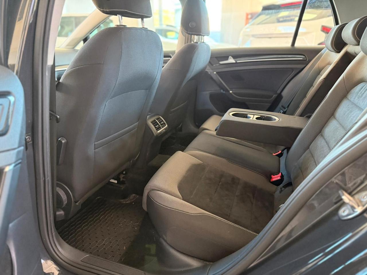 Volkswagen Golf 2.0 TDI 5p. Highline BlueMotion Technology