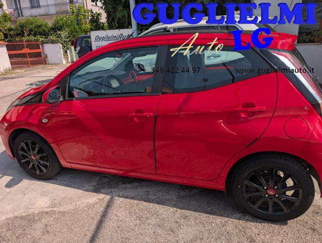 TOYOTA Aygo 1.0 VVT-i 69 CV 5 porte x-wave tetto scorr