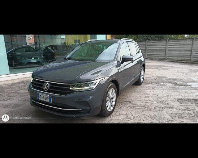 VOLKSWAGEN Tiguan 2.0 TDI 150 CV SCR DSG Life