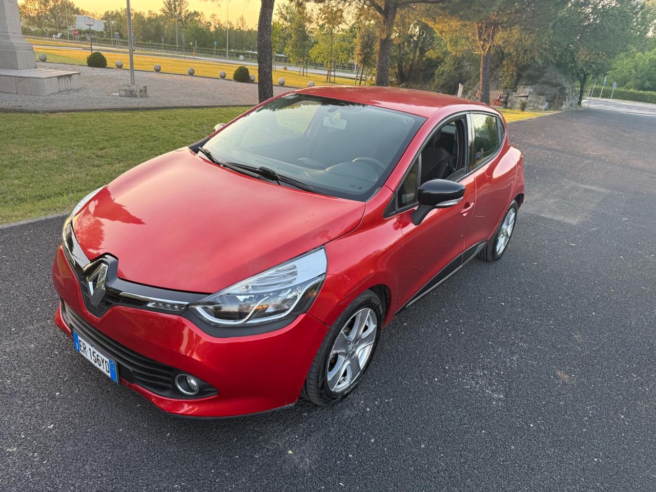 Renault Clio 1.2 75CV 5 porte Wave