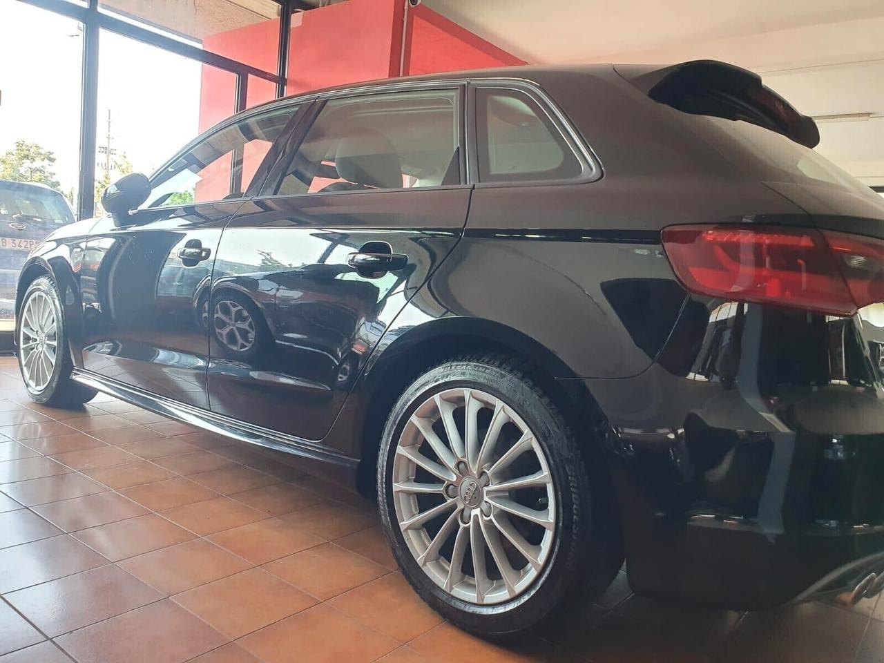 Audi A3 2.0 TDI 184 CV S Tronic Design Quattro Edition S Line