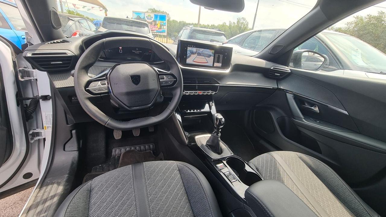 Peugeot 2008 PureTech 100 S&S Allure