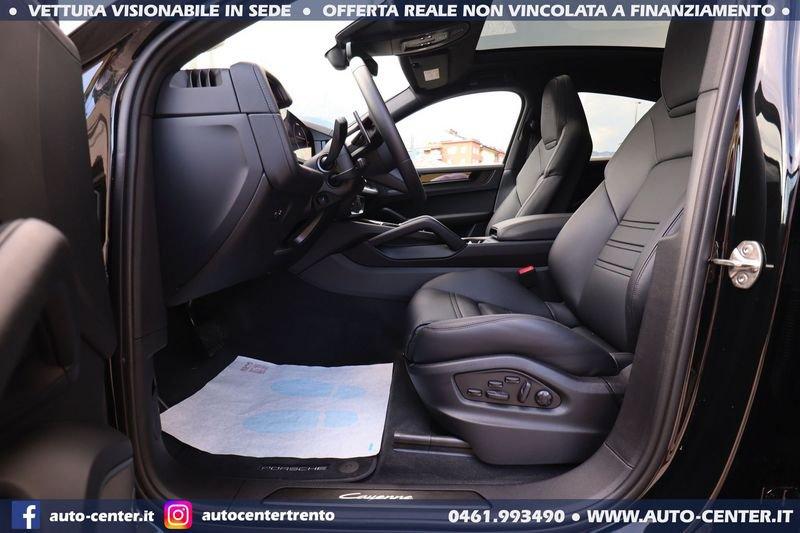Porsche Cayenne Coupè 3.0 V6 Coupè E-Hybrid Black Edition Sport Design