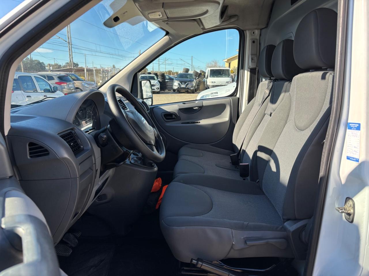 Citroen jumpy 2.0 135 cv l1h1 2013