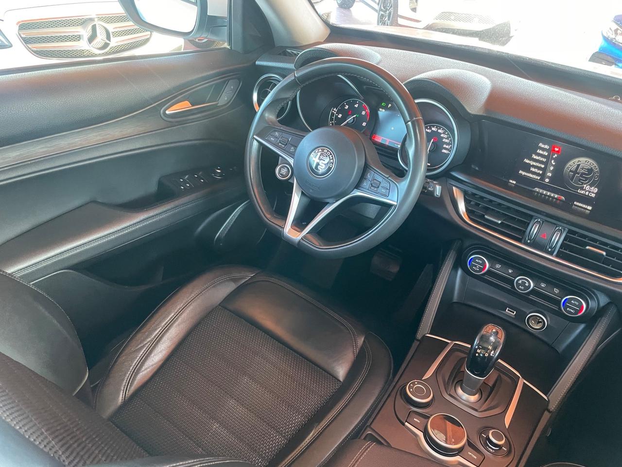 Alfa Romeo Stelvio 2.2 Turbodiesel 150 CV AT8 RWD Super