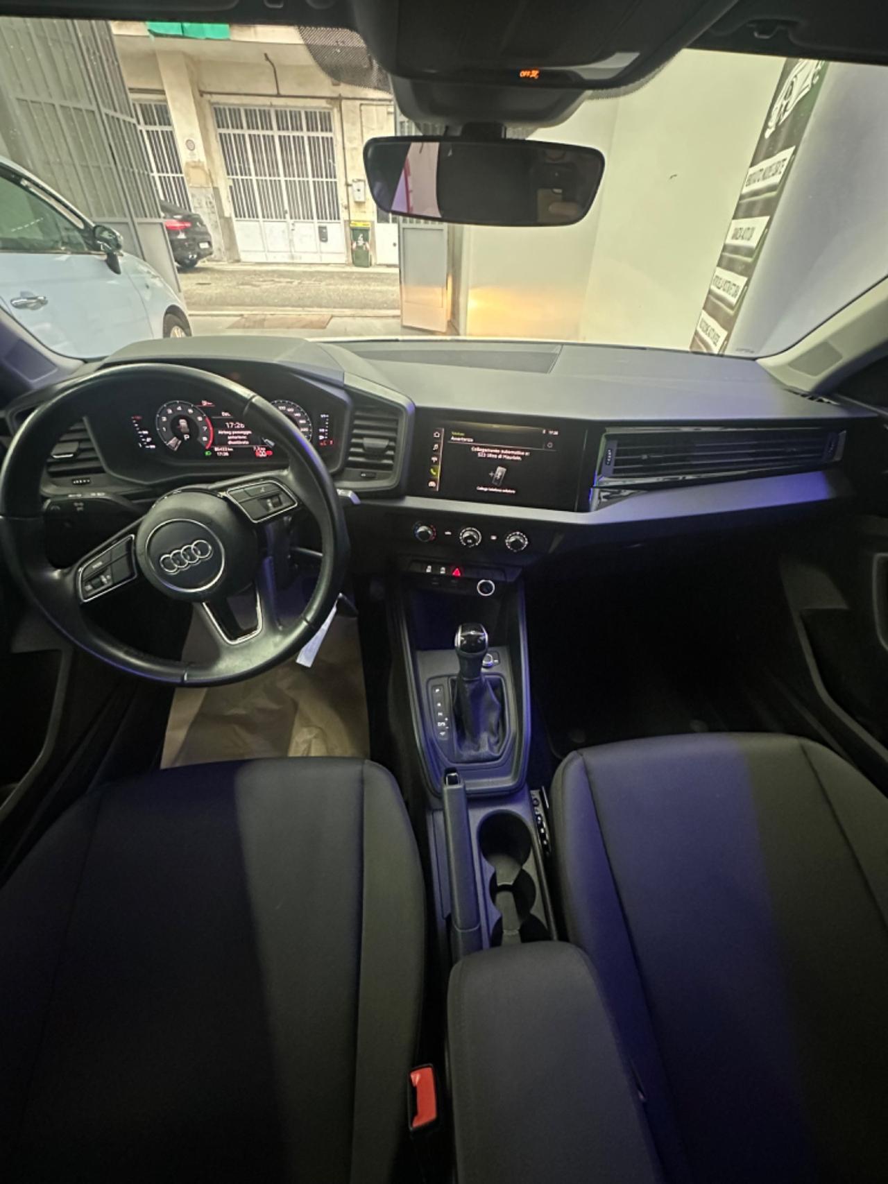 Audi A1 SPB 30 TFSI S tronic line edition