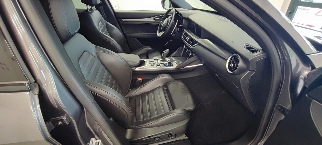 Alfa Romeo Stelvio ALLESTIMENTO VELOCE