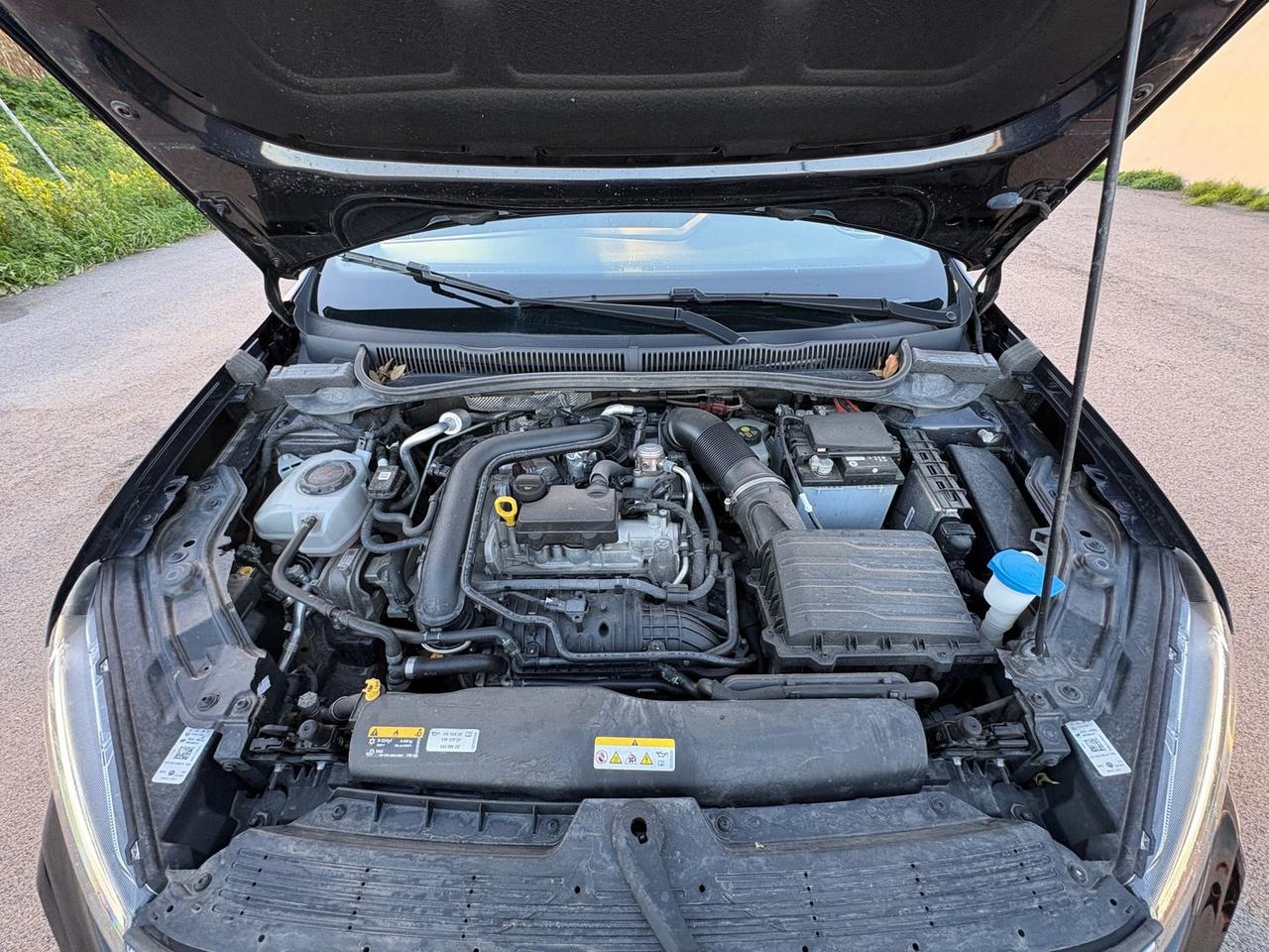 Volkswagen Taigo 1.0 TSI R Line #9461