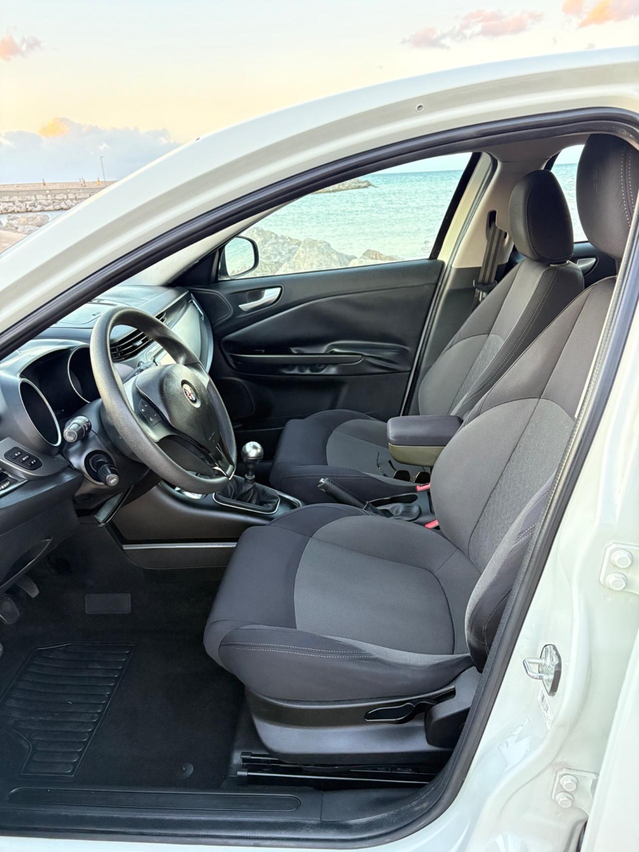 Alfa Romeo Giulietta 1.6 JTDm UNICO PROPRIETARIO