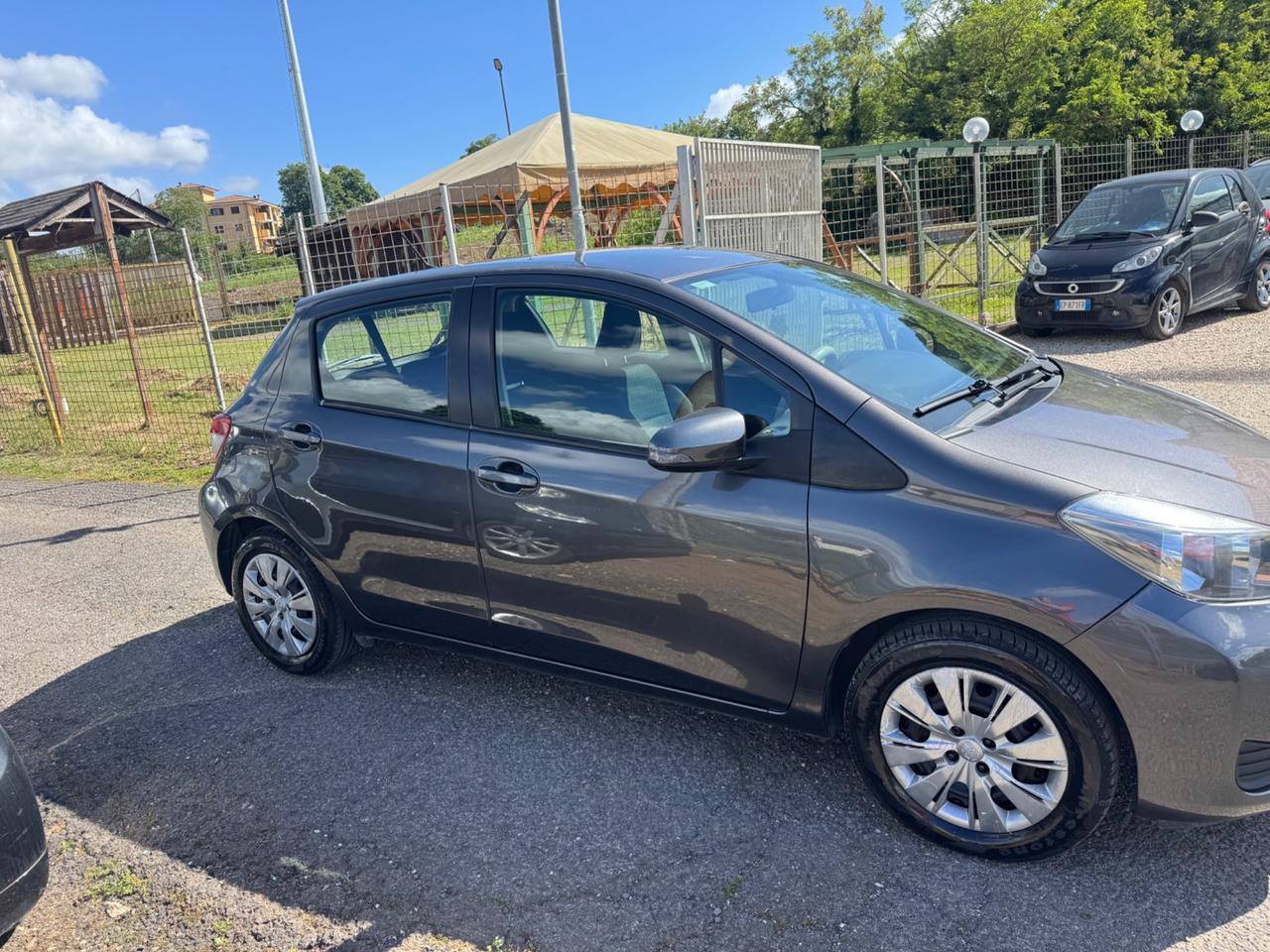 Toyota Yaris 1.0 5 porte Lounge NEOPATENTATI