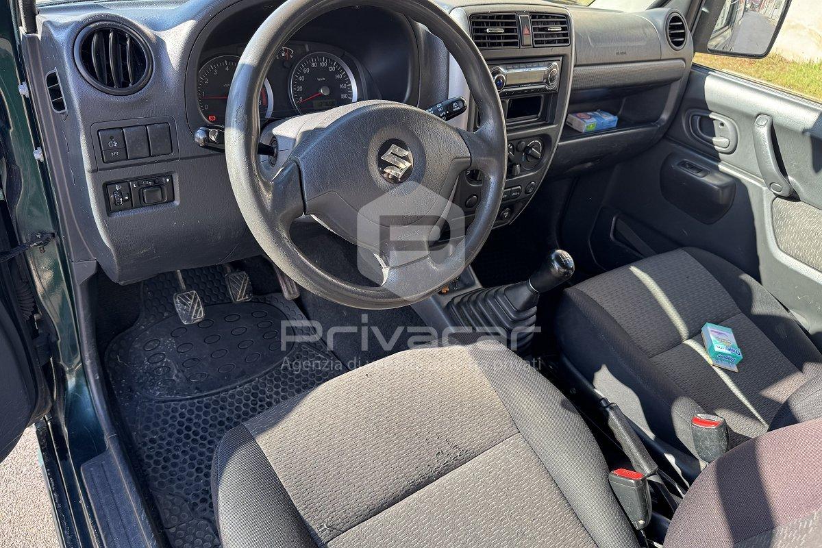 SUZUKI Jimny 1.3i 16V cat 4WD JLX