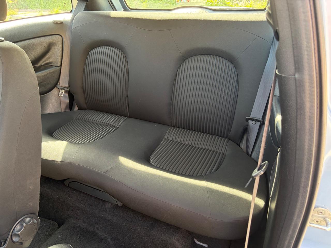 Lancia Ypsilon 1.2 69 CV Argento