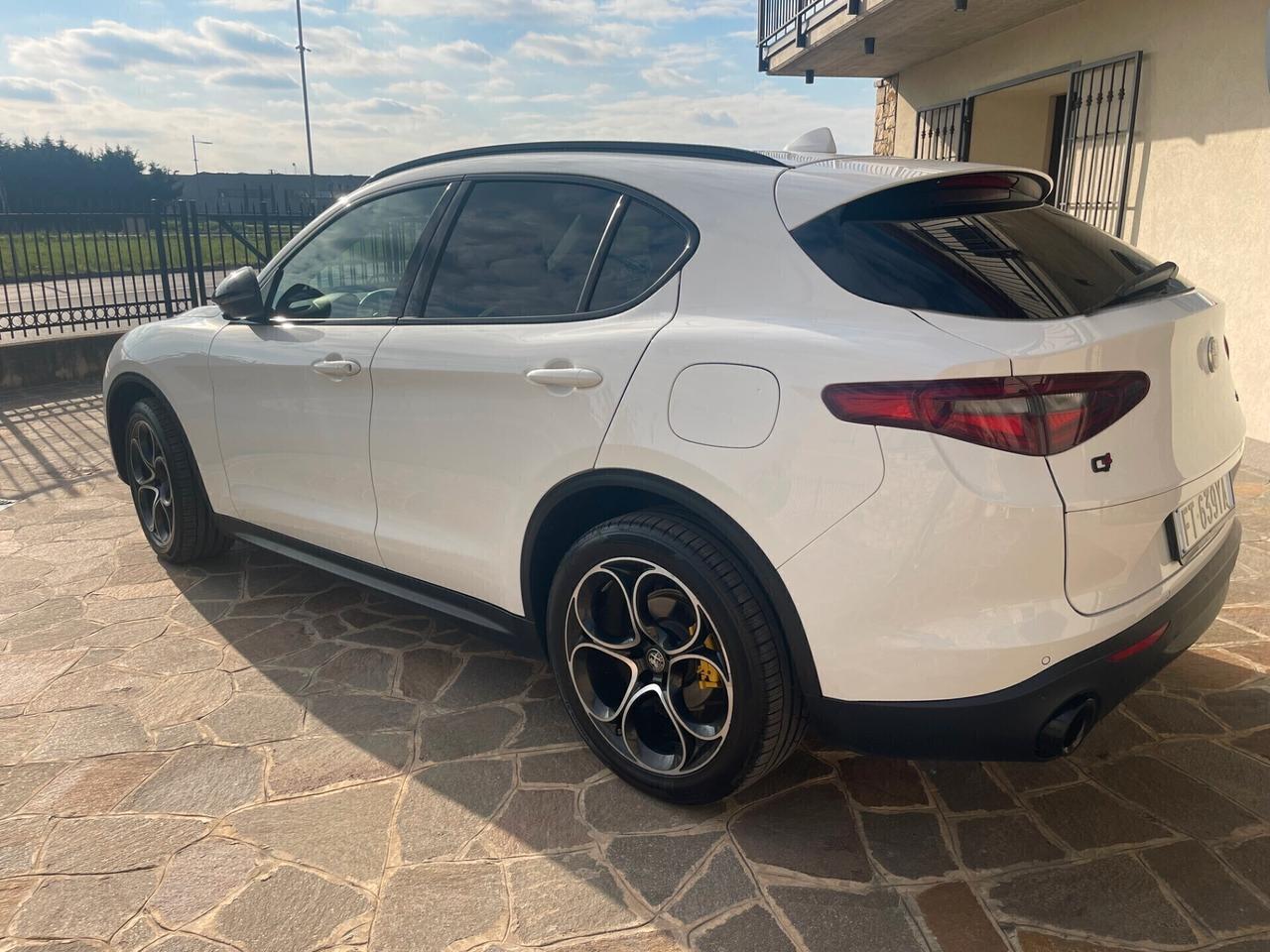 Alfa Romeo Stelvio 2.2 Turbodiesel 210 CV AT8 Q4 Executive