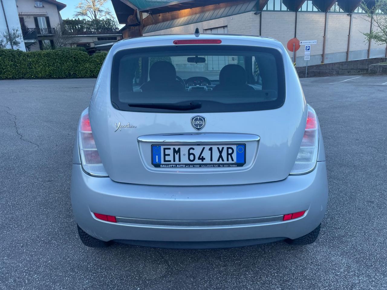 Lancia Ypsilon 1.2 69 CV 5 porte Platinum