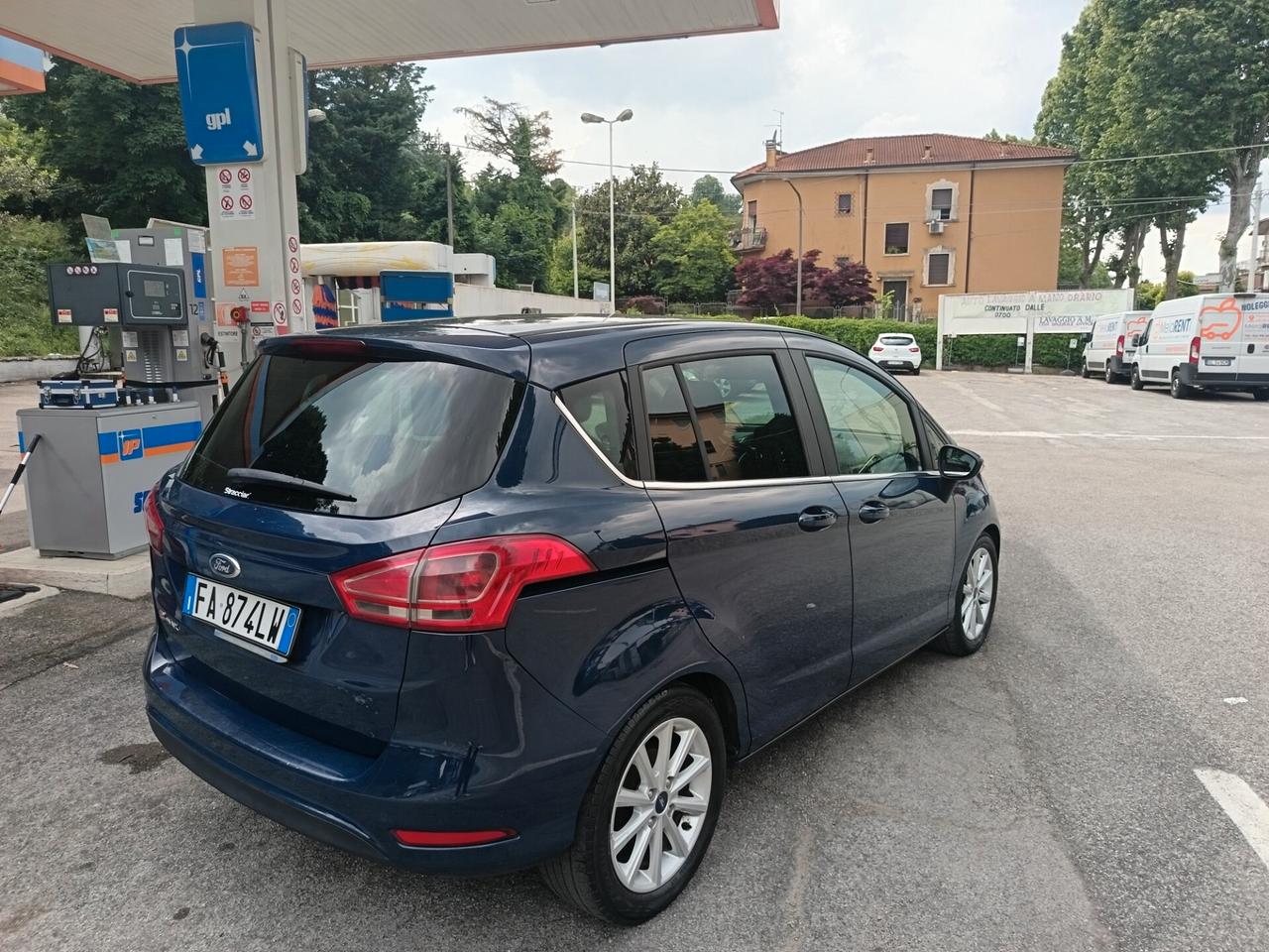 Ford B-Max 1.5 TDCi 95 CV Titanium ok neo patente