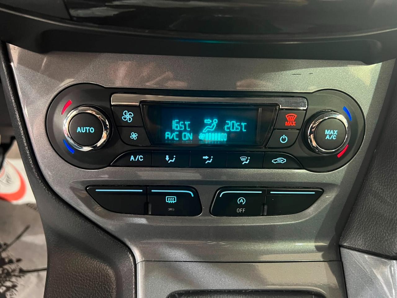 Ford Focus 1.6 116 CV - TITANIUM - 2014
