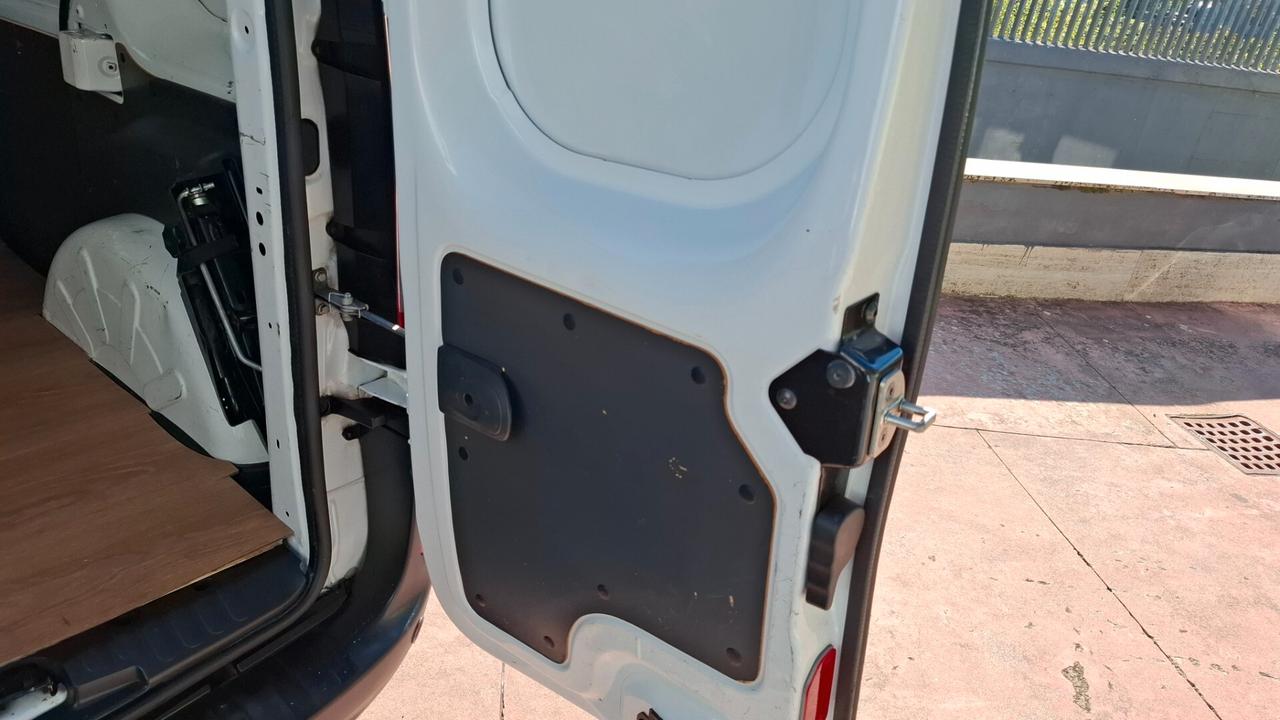 Renault Kangoo 1.5 dCi 90CV 5 porte Stop & Start FURGONE 135000 KM