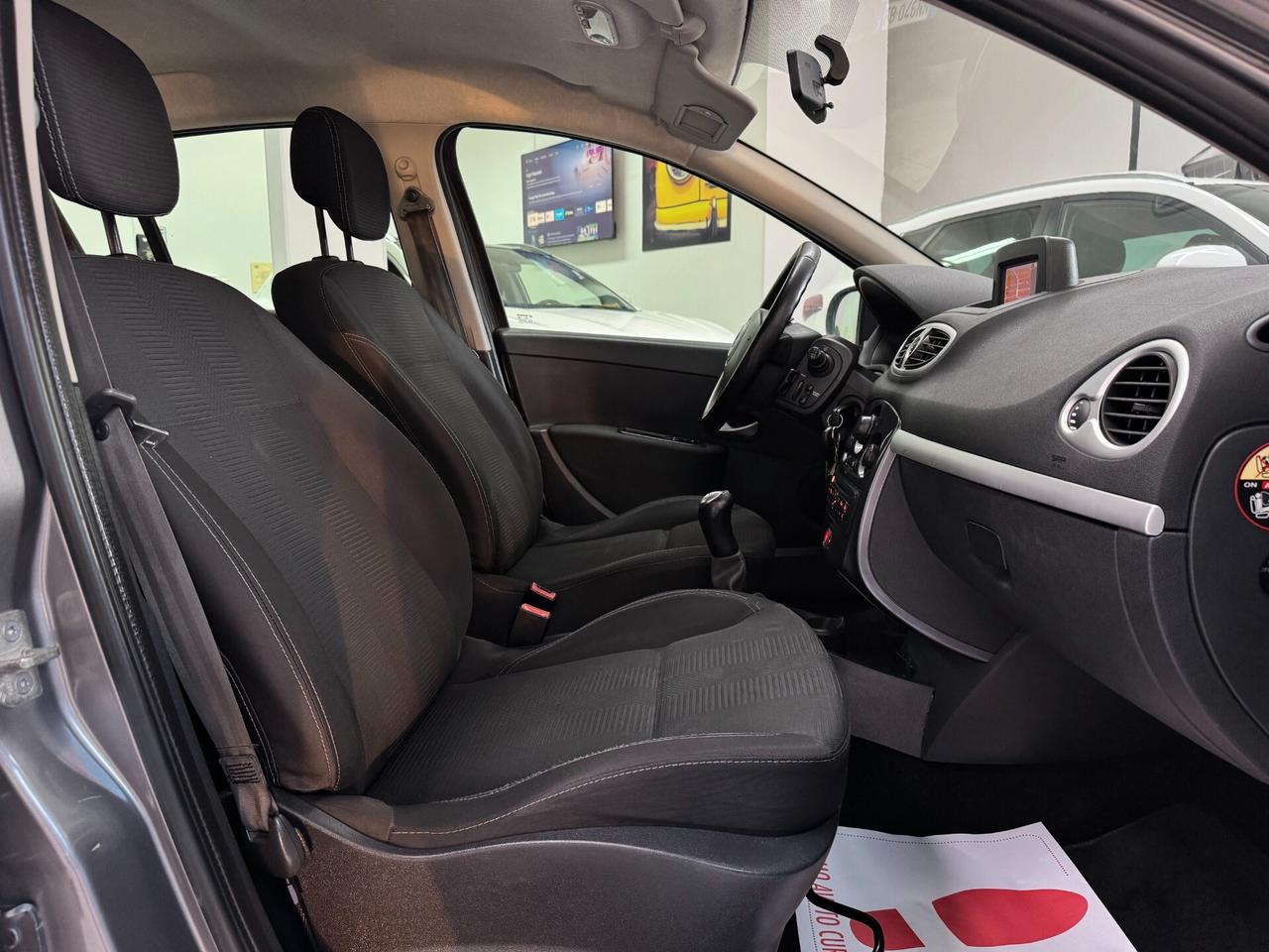 Renault Clio 1.5 dCi 75CV 5 porte / DIESEL / NEOPATENTATI /