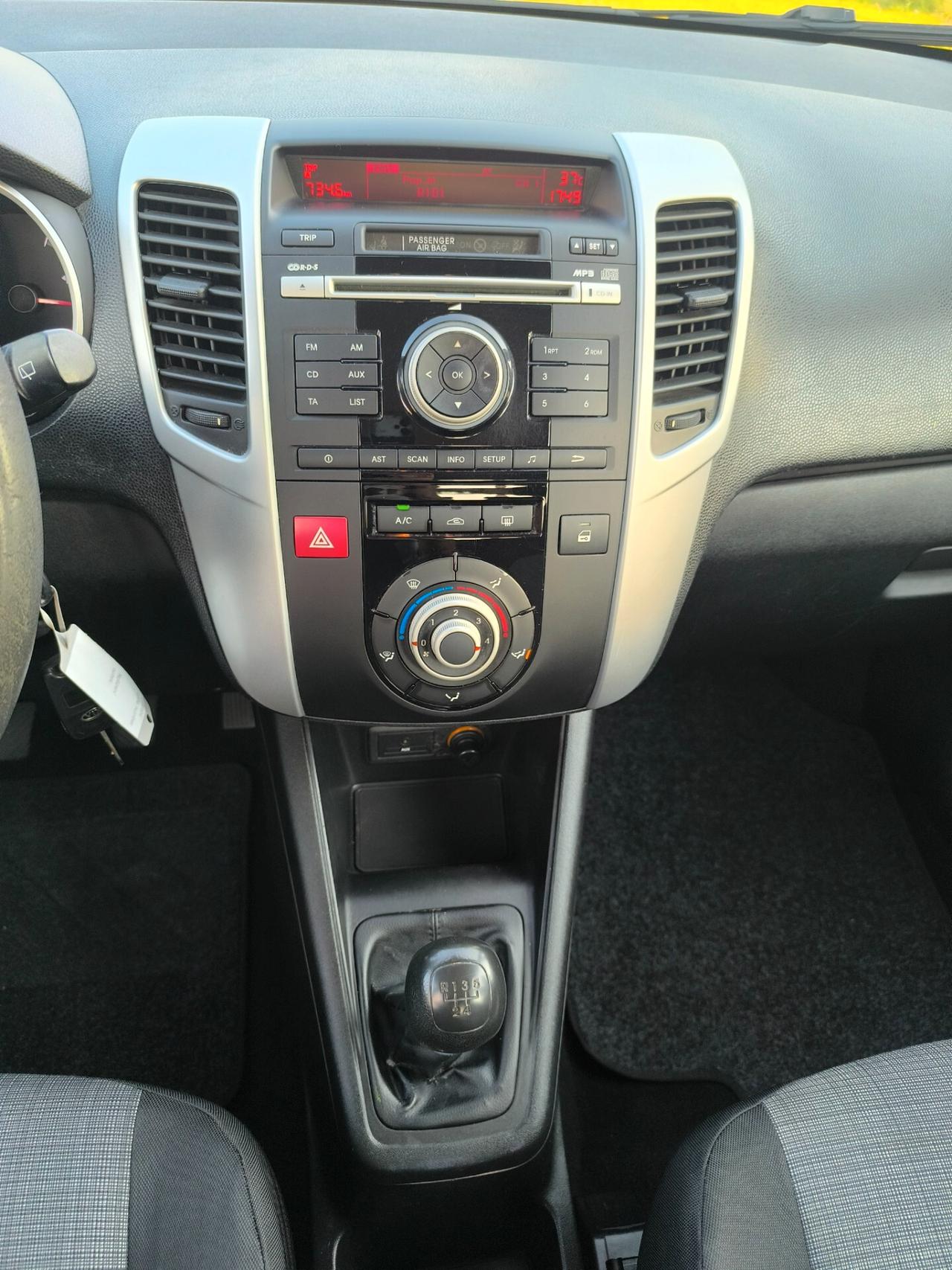 Kia Venga 1.4 benzina neopatentati 4 porte economic