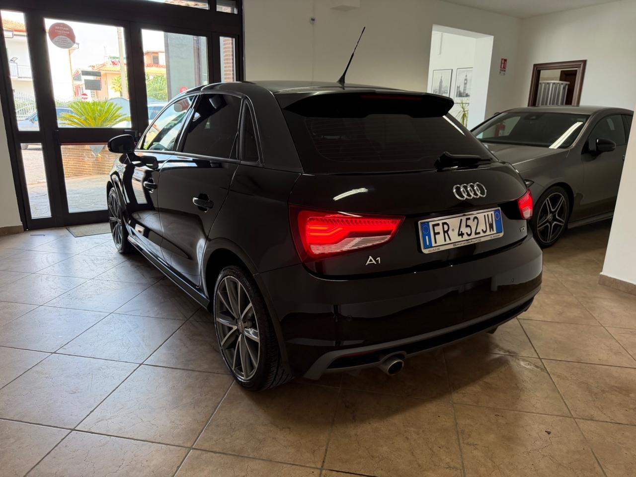 Audi A1 1.4 TDI S-LINE 90CV