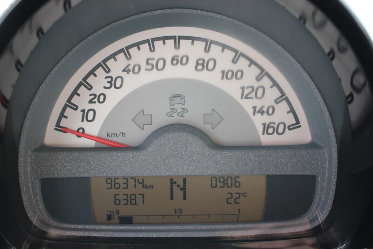 smart forTwo 1.0 mhd Pulse 71cv SERVOSTERZO MIX PELLE GARANZIA 12 MESI KM REALI CERTIFICATI